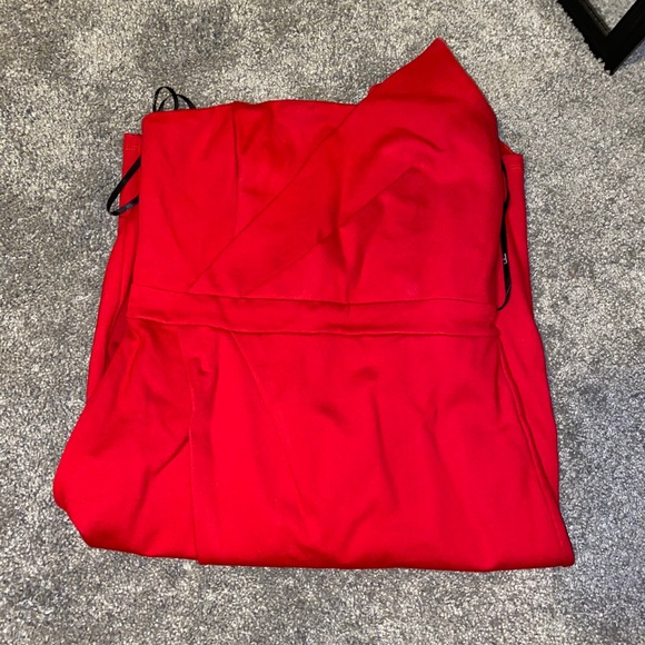 ❌SOLD ON MY CURTSY❌Lulus Red Dress - Picture 9 of 13